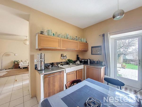 A Vendre Maison de ville de 134 m² avec terrasse et jardin au coeur de Mézin