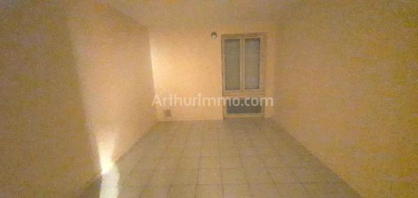 Location                                                      Appartement
                        
                     1 pièces                      20 m2                     à Draveil
