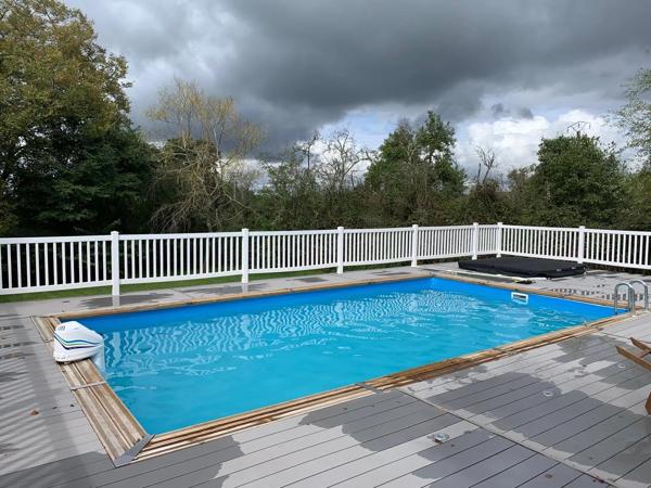 Maison de Maitre avec piscine et Spa au centre bourg