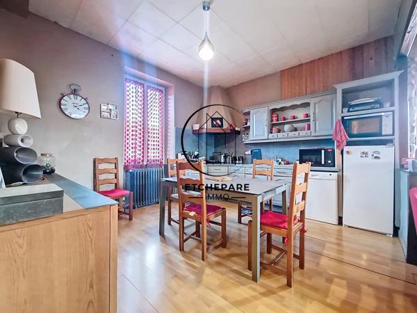 Mauléon-Licharre (64130) A vendre ensemble immobilier et fonds de commerce