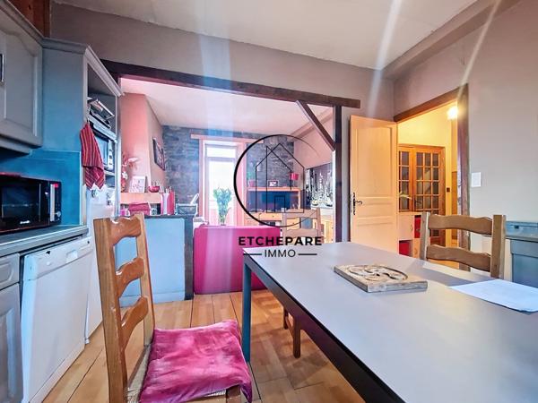 Mauléon-Licharre (64130) A vendre ensemble immobilier et fonds de commerce