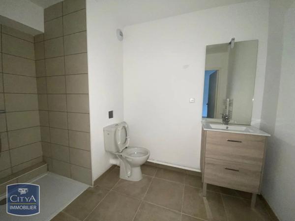 Appartement à louer 2 pièces 46.61m² Lucé (28110)