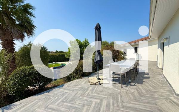 Maison à vendre    6 pièces •  Le Haillan