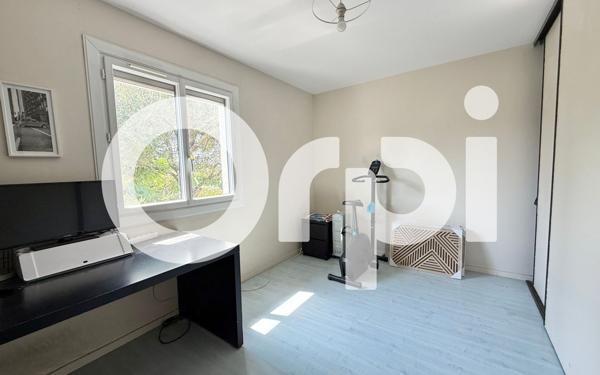 Maison à vendre    6 pièces •  Le Haillan