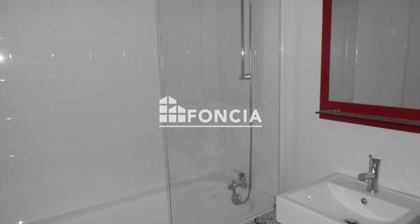 Location Appartement 3 pièces 48.1 m² - Chinon 37500