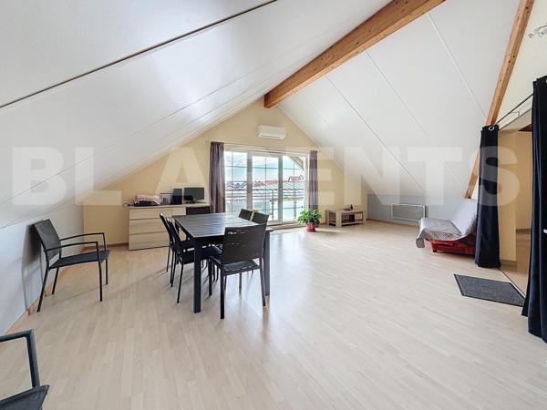 Mexy : villa contemporaine + maison indépendante avec revenu locatif. Une opportunité à saisir !