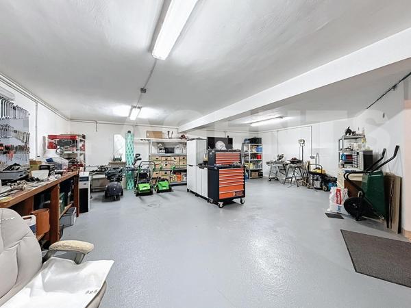 Mexy : villa contemporaine + maison indépendante avec revenu locatif. Une opportunité à saisir !