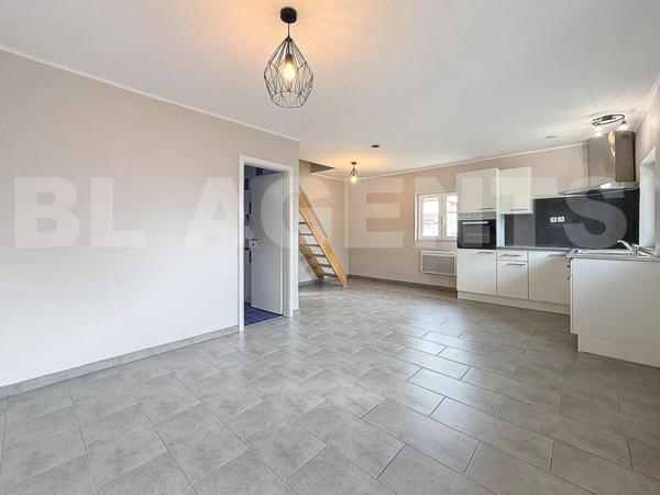 Mexy : villa contemporaine + maison indépendante avec revenu locatif. Une opportunité à saisir !