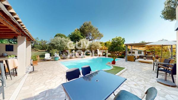 Secteur de Saint Antoine  , l'Isle-sur-la-Sorgue  - 167m² - 2450m² de terrain