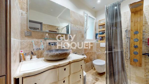 Secteur de Saint Antoine  , l'Isle-sur-la-Sorgue  - 167m² - 2450m² de terrain