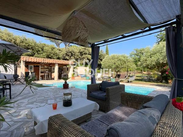 Secteur de Saint Antoine  , l'Isle-sur-la-Sorgue  - 167m² - 2450m² de terrain