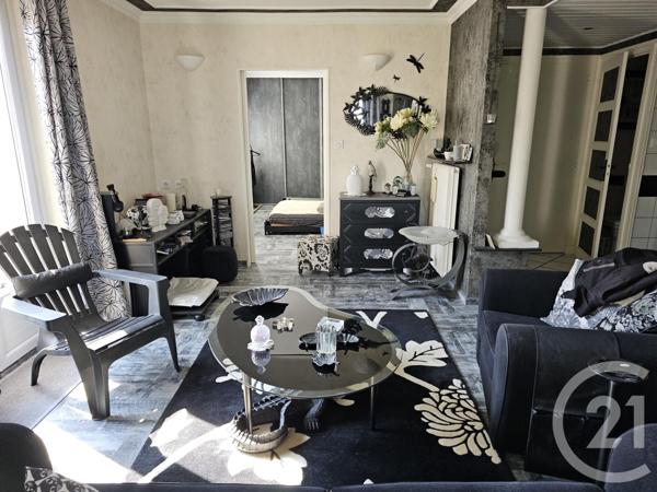 Appartement T3 à vendre  5 pièces - 72,51 m2 LONS LE SAUNIER - 39