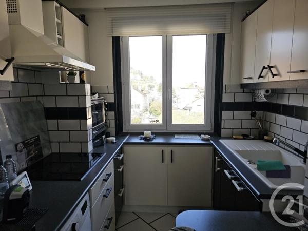 Appartement T3 à vendre  5 pièces - 72,51 m2 LONS LE SAUNIER - 39