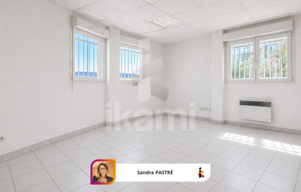 Local D'activité de 326 m²