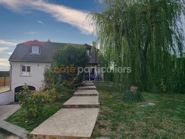 Vente
                Maison121 m² - 5 Pièces -
                    VILLETTE LES DOLE (39100)