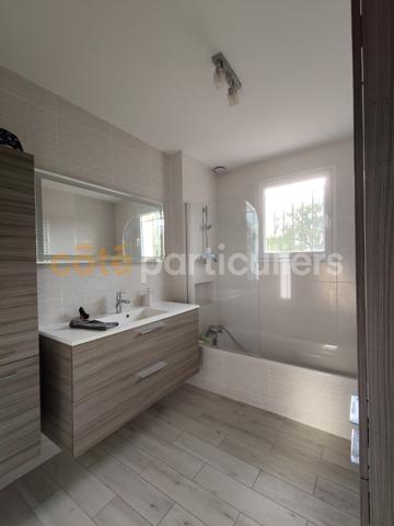 Vente
                Maison121 m² - 5 Pièces -
                    VILLETTE LES DOLE (39100)