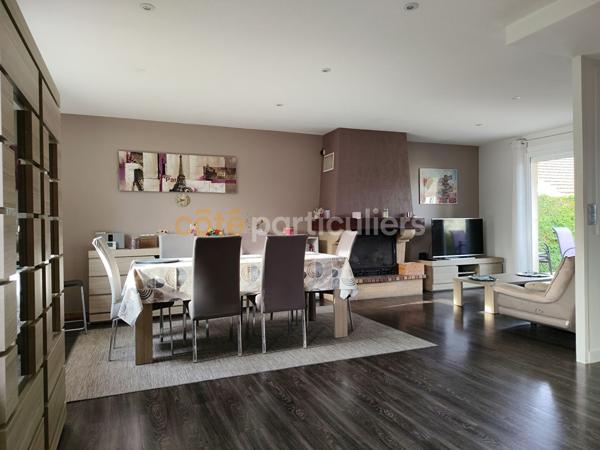 Vente
                Maison121 m² - 5 Pièces -
                    VILLETTE LES DOLE (39100)