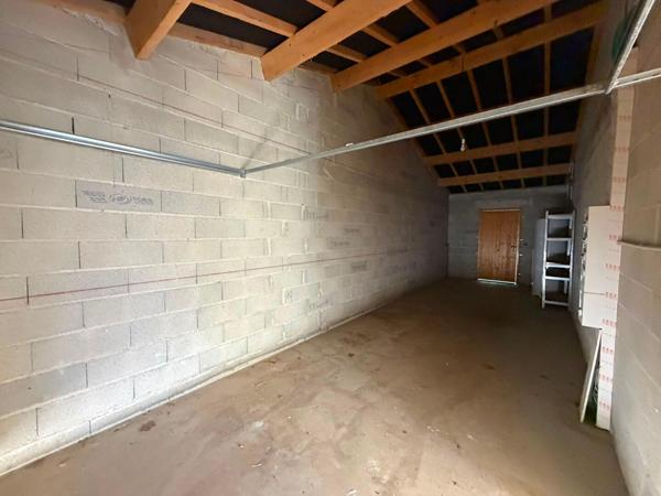 MAISON T4 - GARAGE - CLIMATISATION- JARDIN CLOTURE