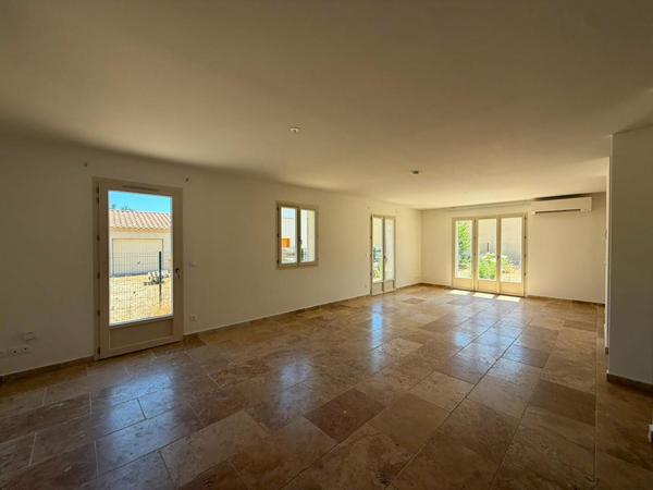 MAISON T4 - GARAGE - CLIMATISATION- JARDIN CLOTURE