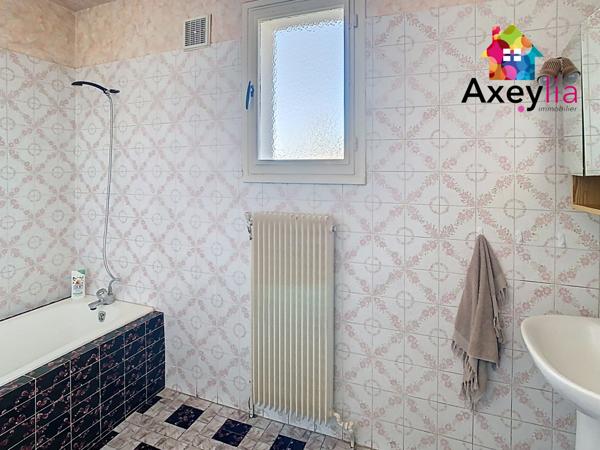 Saint-André-d'Apchon (42370) A VENDRE- SAINT-ANDRÉ D'APCHON- MAISON SUR TERRAIN DE 1400 M2