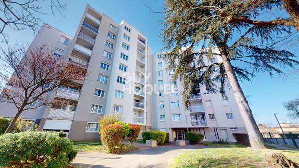 EN EXCLUSIVITE - APPARTEMENT 3 PIECES - PLACE DE PARKING - LUMINEUX