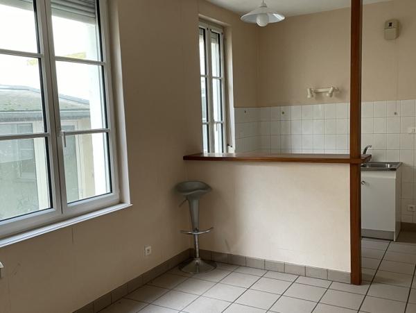 Location Studio 1 pièce Chalon-sur-Saône (71100) - GRANDE RUE