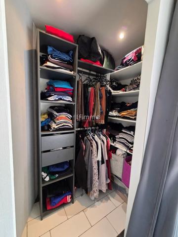 Maison plain-pied avec piscine