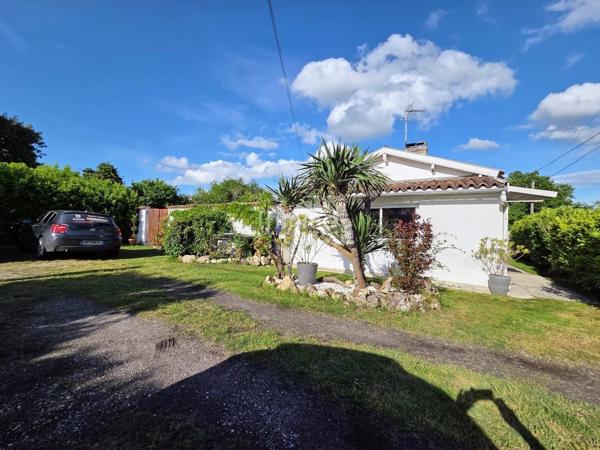 Maison plain-pied avec piscine