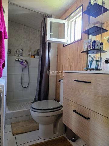 Maison plain-pied avec piscine