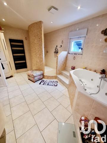 Maison 7 pièces de 188 m² à Fondettes (37230)