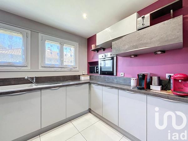 Maison 5 pièces de 87 m² à Cesson (77240)