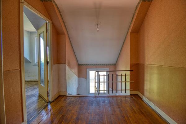 Immeuble de 154 m² au coeur de Réquista avec jardin et dépendance