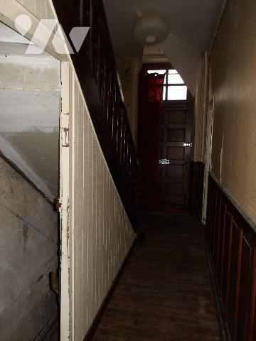BOUSSAC-BOURG (23) CREUSE, A vendre maison de ville d'env. 108 m² avec jardin, comprenant en re...