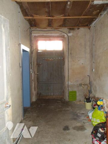 BOUSSAC-BOURG (23) CREUSE, A vendre maison de ville d'env. 108 m² avec jardin, comprenant en re...