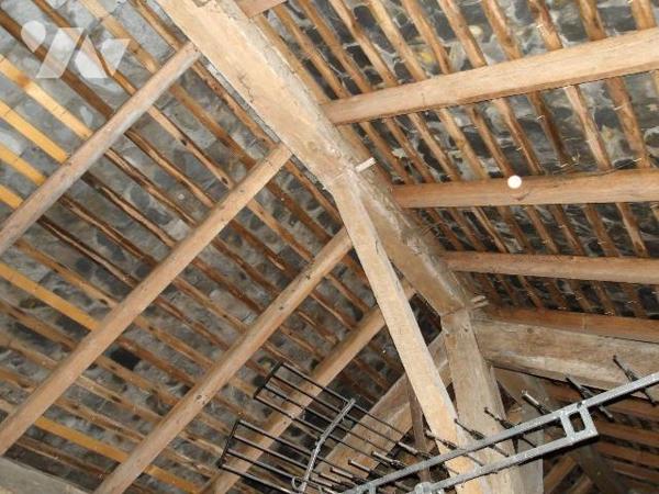 BOUSSAC-BOURG (23) CREUSE, A vendre maison de ville d'env. 108 m² avec jardin, comprenant en re...
