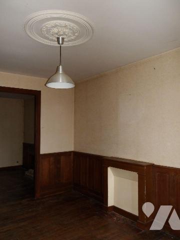 BOUSSAC-BOURG (23) CREUSE, A vendre maison de ville d'env. 108 m² avec jardin, comprenant en re...