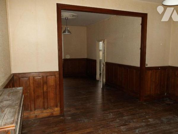 BOUSSAC-BOURG (23) CREUSE, A vendre maison de ville d'env. 108 m² avec jardin, comprenant en re...