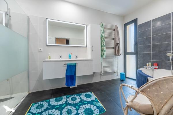 Maison à vendre |  Moissac |  8 pièces | 220 m²