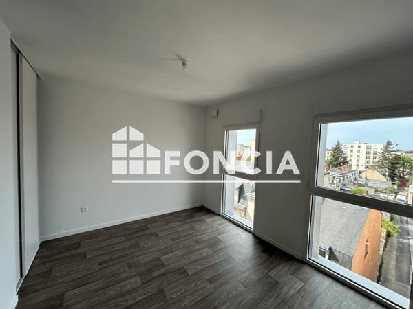 Location Studio 25.6 m² - Le Mans 72000