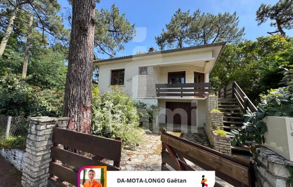 Villa 4 pièces avec garage et jardin sur un terrain de 584 m2