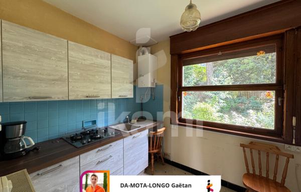 Villa 4 pièces avec garage et jardin sur un terrain de 584 m2