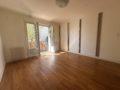 PARILLY: T3 AVEC 2 BALCONS/ CAVE/ CALME/ PROX. TRANSPORTS