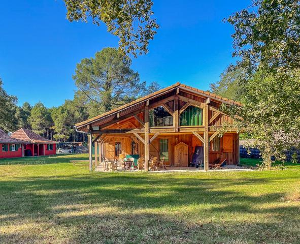 PROPRIETE LANDAISE EXCEPTIONNELLE SUR AIRIAL DE 2,2 HECTARES