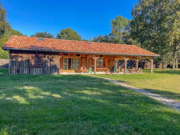 PROPRIETE LANDAISE EXCEPTIONNELLE SUR AIRIAL DE 2,2 HECTARES