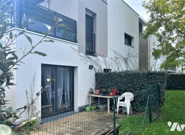 Sautron, cours Frédéric Chopin, T3 récent de 62 m², jardin, garage.