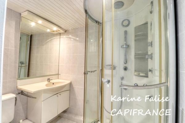 À vendre – T3 Duplex meublé avec terrasse à 150 m de la plage – Anse à l’Âne, Les Trois-Îlets