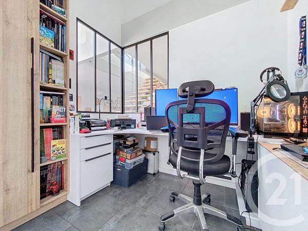 Appartement F5 à vendre  5 pièces - 131,31 m 2   ROCHEFORT  - 17