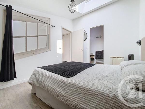 Appartement F5 à vendre  5 pièces - 131,31 m 2   ROCHEFORT  - 17
