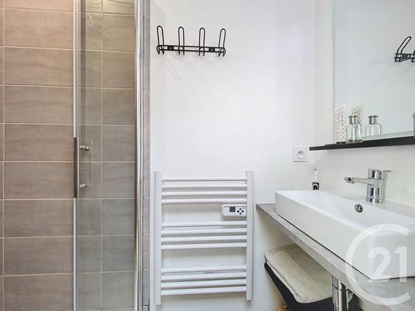 Appartement F5 à vendre  5 pièces - 131,31 m 2   ROCHEFORT  - 17
