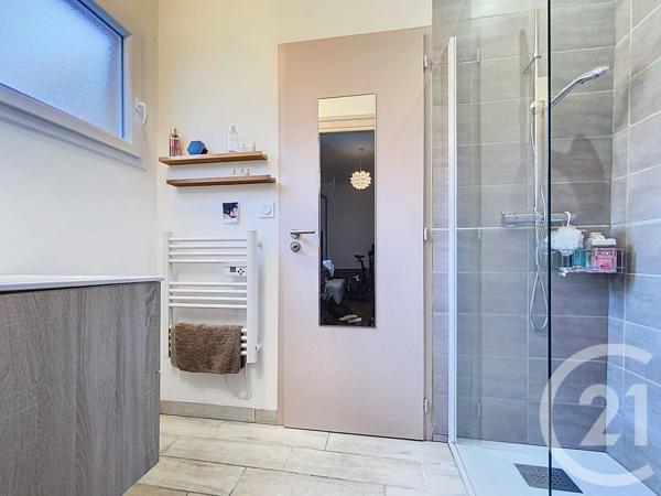 Appartement F5 à vendre  5 pièces - 131,31 m 2   ROCHEFORT  - 17